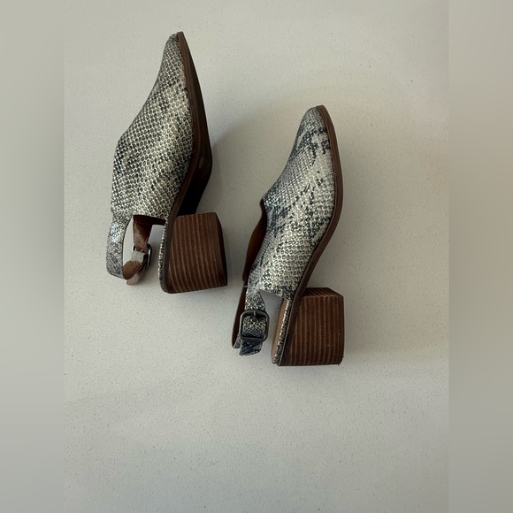 Lucky Brand Lideton Slingback Booties Leather Gray Snakeskin Print Womens 8.5‎ - Picture 3 of 9